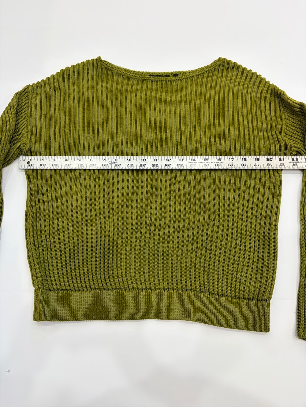 Theory Pima Olive Green Ribbed Boatneck Women’s Sweater, Saturated color! - Picture 6 of 9